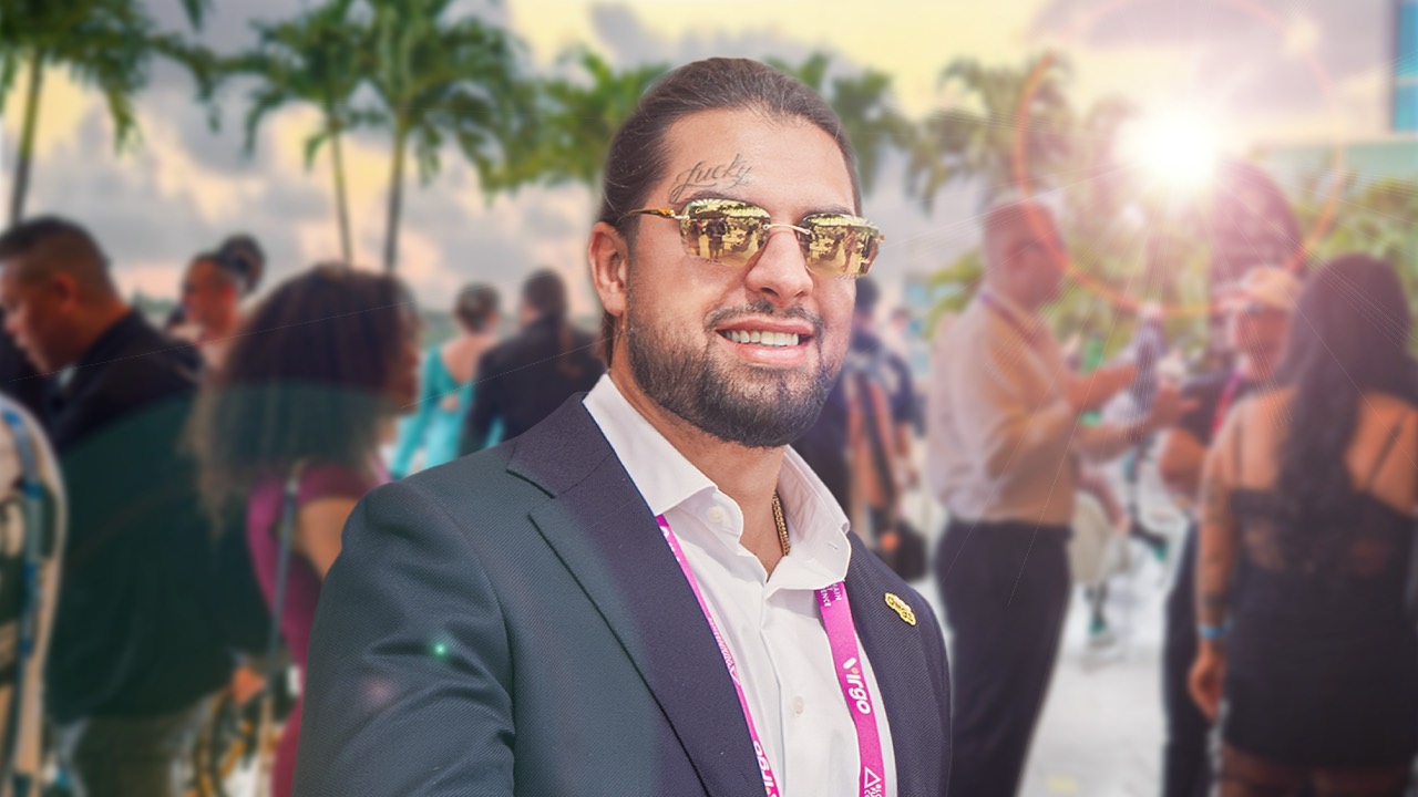 10 Days Out as Doginal Dogs Locks DDNYC 2026 Against a Split Chart — Doginal Dogs, Christian Barker, David Chaboki, DDNYC 2026, Crypto Spaces Network — published by ScarlettMetaX (scarlettmetax)